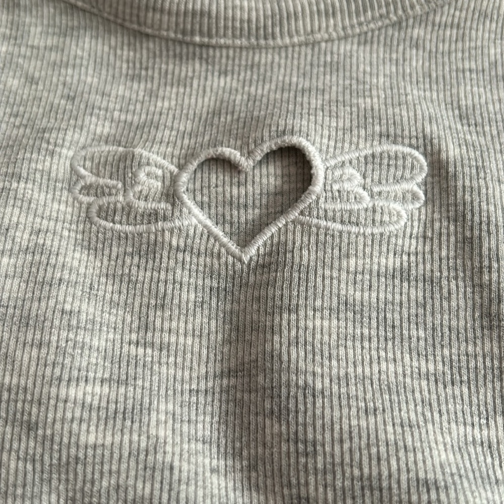 Zara Kids Gray Ribbed Long Sleeve Heart Top Girls 13-14 - Picture 3 of 4